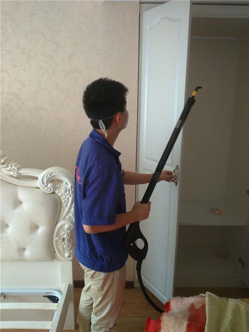 南坪翡翠明珠某住户施工现场