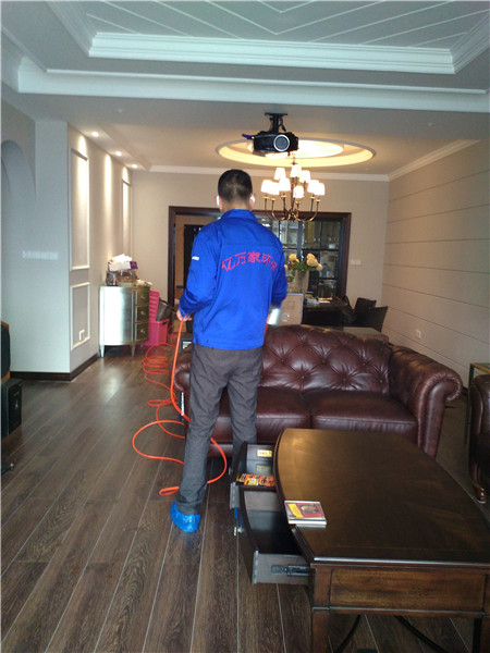 名流公馆某住户施工中