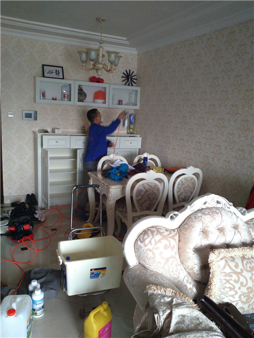 富力广场1楼某住户甲醛治理