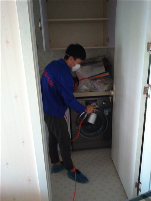 重庆早晨某住户室内空气治理