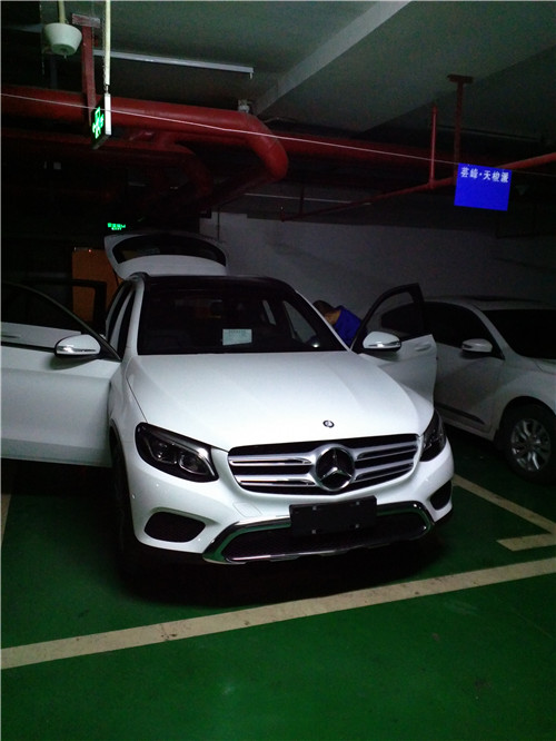 奔驰SUV