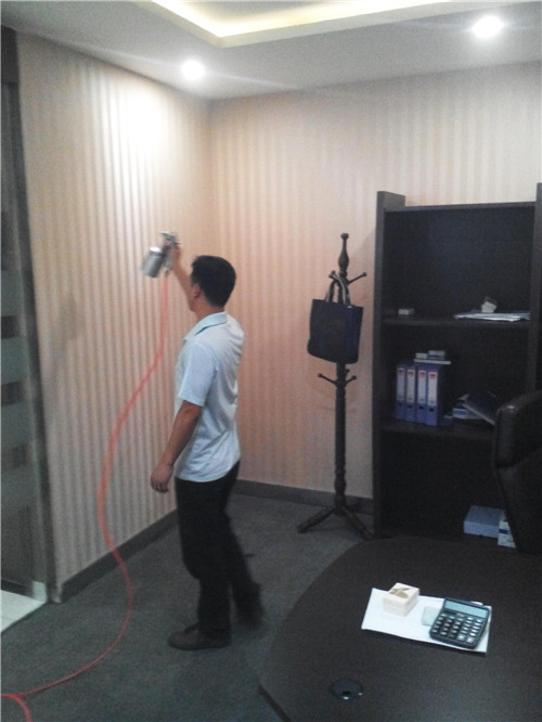 奥卡名车某办公室施工现场