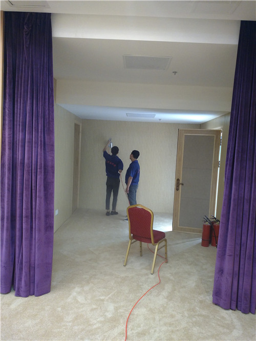 鸳鸯某办公室施工中