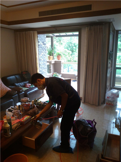 晋愉林畔神韵某住户施工现场