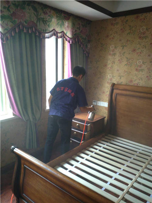 首创鸿恩某住户施工现场